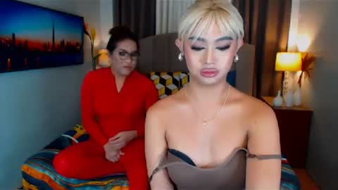 ellie online show from February 21, 5:13 am