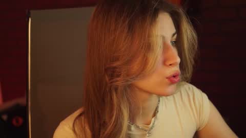 elliecutes online show from February 24, 2:30 am