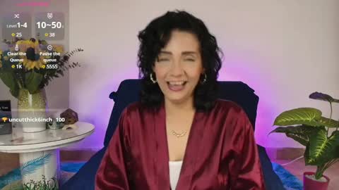 Snapshot of elliee1 chatting on February 21, 3:10 pm elliee1 online show from February 21, 3:10 pm