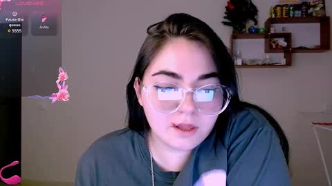 Ellie online show from February 25, 5:51 pm