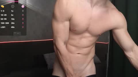 elliot_muscle04 online show from February 19, 4:55 pm