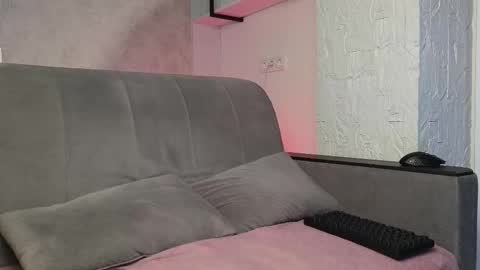 elliot_muscle04 online show from March 7, 4:07 pm