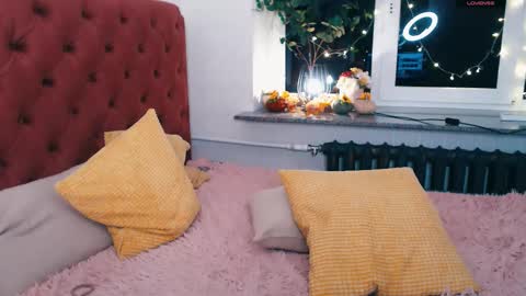 ellis_rin online show from November 24, 8:51 pm