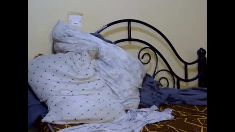 ellisa9 online show from October 14, 4:37 am