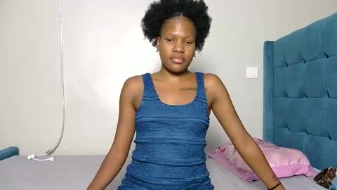 elllanna online show from March 26, 11:15 am