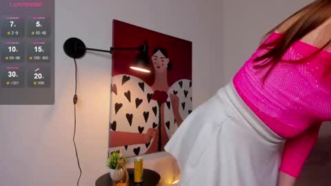 elly_lesss online show from April 13, 9:30 pm