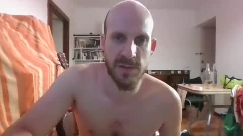 Snapshot of elmatirestrepo chatting on December 29, 11:50 pm Mati Restrepo online show from December 29, 11:50 pm