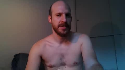 Snapshot of elmatirestrepo chatting on January 7, 10:52 pm Mati Restrepo online show from January 7, 10:52 pm