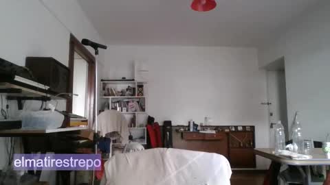 Snapshot of elmatirestrepo chatting on October 5, 1:51 pm Mati Restrepo online show from October 5, 1:51 pm