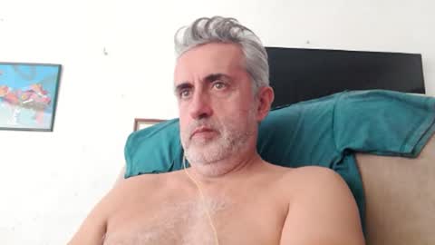 fer online show from February 3, 9:18 pm