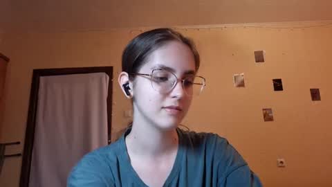 Kate online show from June 21, 3:29 pm