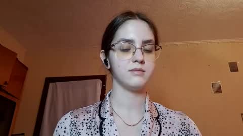 Kate online show from April 3, 11:17 am