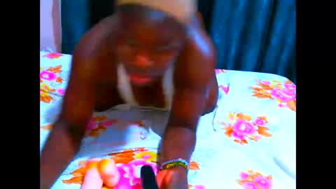 elodielynn online show from December 5, 10:36 am