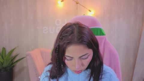 Elody  online show from February 10, 3:09 am