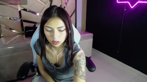 Elody  online show from September 13, 1:02 pm