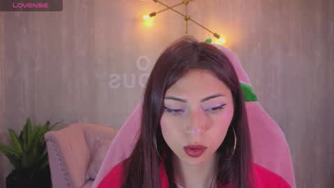 Elody  online show from February 4, 3:10 am