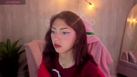 Elody  online show from February 12, 12:20 pm