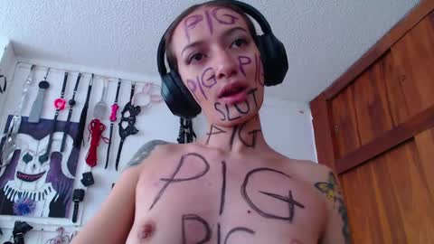 Chelsea  Please help me to reach 100 thumbs up online show from March 1, 5:05 pm