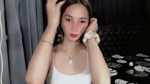 elora_charming online show from March 11, 7:46 am