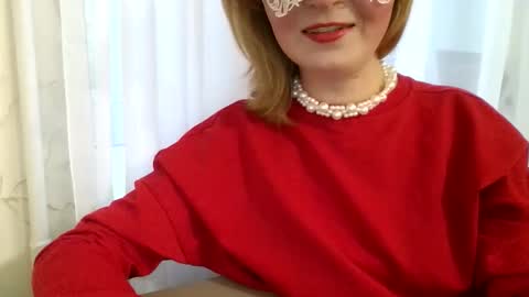 Snapshot of elsamartinez chatting on October 2, 3:00 pm ElsaMartinez online show from October 2, 3:00 pm