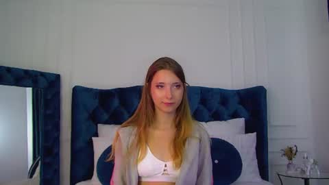 Elsie online show from June 27, 7:03 am