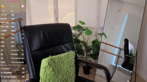 Erica  online show from February 14, 2:09 pm