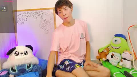  E  L  Y   K  I  N  G   online show from July 27, 7:33 pm