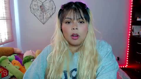 Ely online show from November 24, 7:56 pm