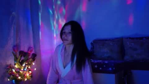 Elisa online show from March 9, 9:57 pm