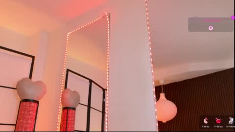 Elysia online show from June 1, 9:16 pm
