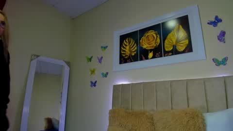 ema garcia  online show from October 2, 12:37 pm