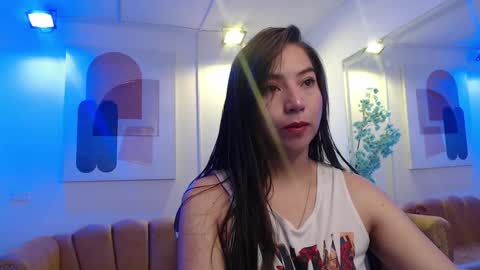 Ema louisx  online show from March 9, 12:42 pm