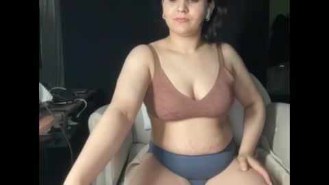 Ema Love online show from February 14, 4:48 am