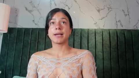 Ema  online show from December 4, 9:03 pm