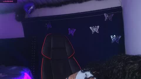 ema_ploxx online show from April 15, 1:09 am