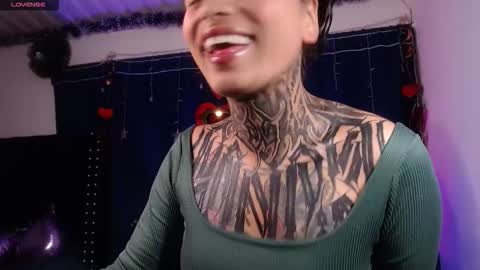 ema_ploxx online show from February 7, 2:47 am