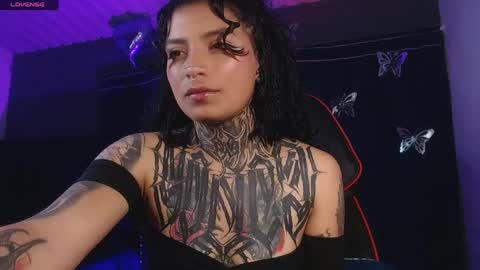 ema_ploxx online show from May 15, 2:31 am