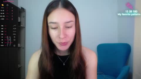 Snapshot of emaa_martins chatting on October 6, 9:43 pm Emaa online show from October 6, 9:43 pm