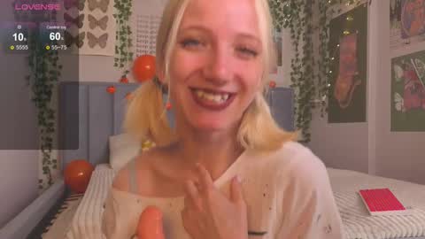 Emma online show from October 31, 4:07 pm