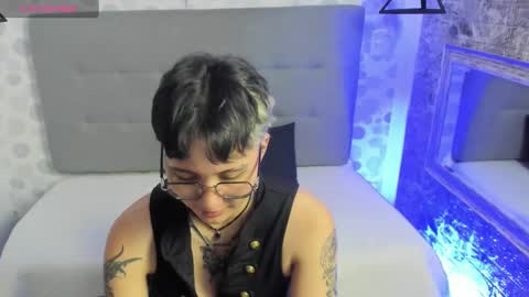 emahills__axelrose online show from September 20, 2:14 am