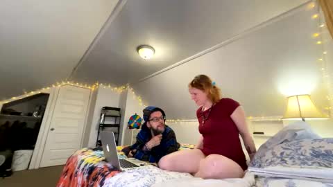 embergrimm666 online show from April 21, 2:04 am