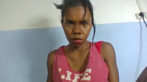 emelie473837 online show from March 31, 6:25 am