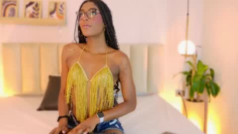 Emely online show from May 9, 9:37 am