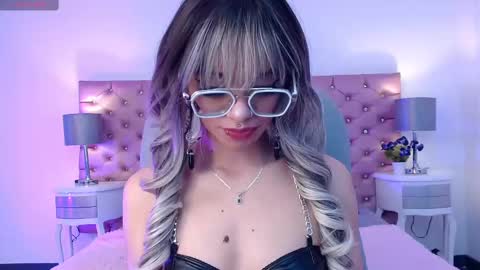 Danna online show from September 17, 2:59 am