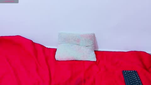 Emmily Roberts online show from October 8, 12:29 am