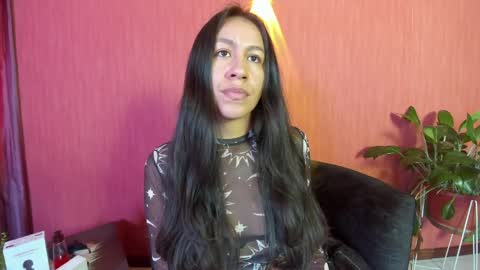 Emilia Gomez online show from May 11, 2:45 pm