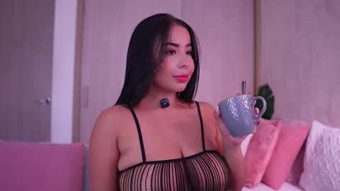    online show from December 15, 3:19 pm