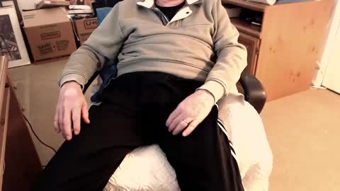 Snapshot of emil_karpo chatting on March 9, 6:54 pm Terrance1st online show from March 9, 6:54 pm