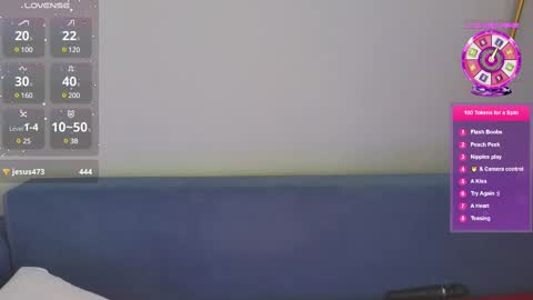 Snapshot of emili_blanc chatting on March 1, 5:52 am Emili online show from March 1, 5:52 am