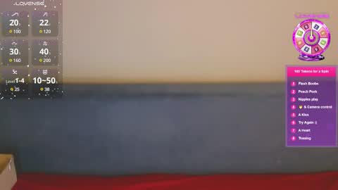 Snapshot of emili_blanc chatting on March 1, 2:48 am Emili online show from March 1, 2:48 am